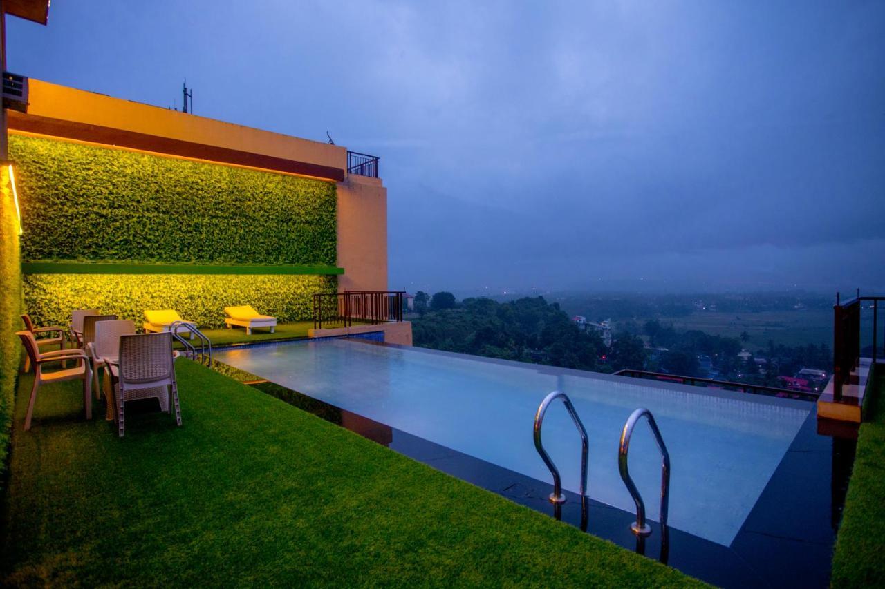 Encore Suites Goa Panaji Ngoại thất bức ảnh